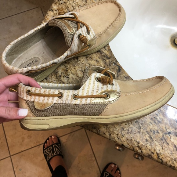 Women’s sperry boat shoes - Picture 2 of 3